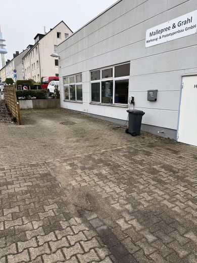 Halle – Foto 1