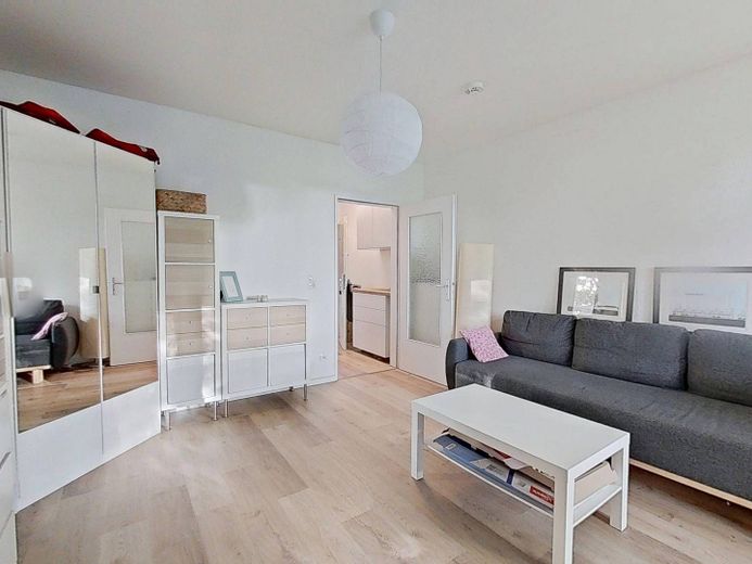 Moderno monolocale con BALCONE e ANGOLO COTTURA – Ansicht II: Wohn- und Schlafb…