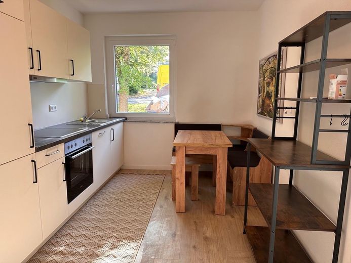 Komplett Möbelierte 3 Zimmer Wohnung – Foto 1