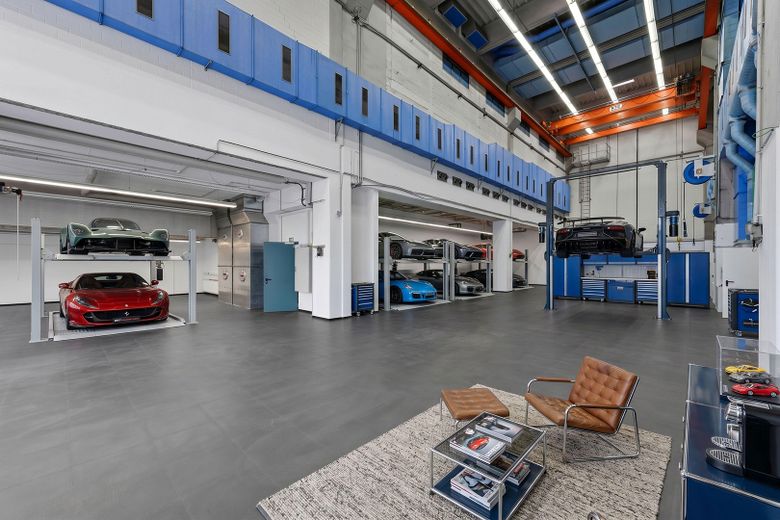 Moderne Halle ideal für Werkstatt oder Fahrzeugstellplätze – Beispiel