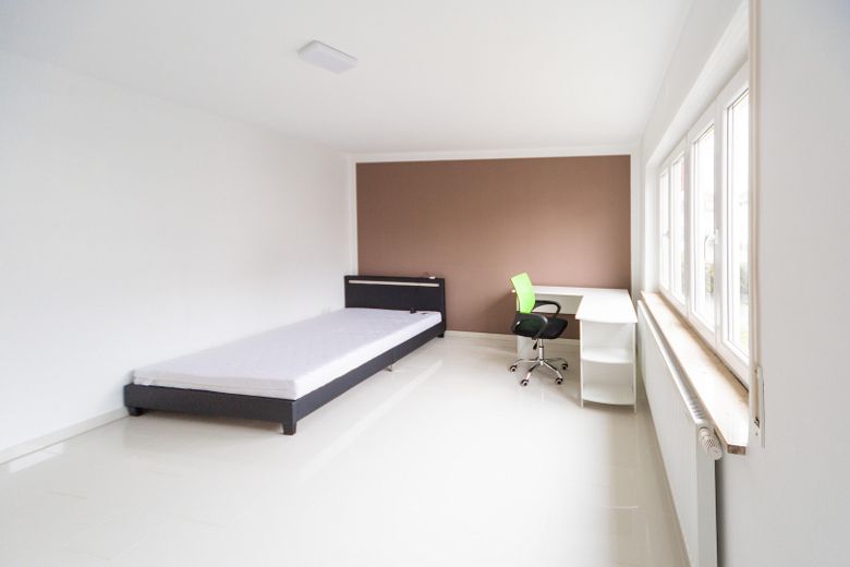 TOP renovierte 3-Zimmer-Wohnung in Bosch-Nähe – Schlafzimmer