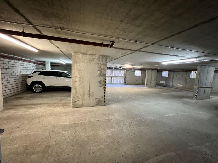 श्टाटफेल्ड ओस्ट में परिवार के लिए मेज़ोनेट: 160 m², 5,5 कमरे, बालकनी और 2 स्नानघर – Tiefgarage