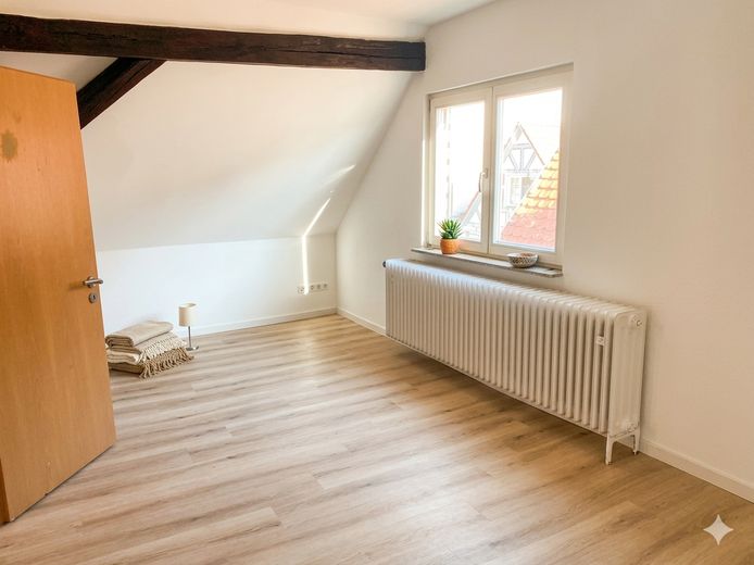 Friedberg merkezinde aydınlık 3 odalı daire – Foto 4