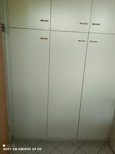 Nur noch wenige Tage :Einfamilienhaus in Seelscheid, Provisionsfrei – Einbauschrank im Gäste-WC