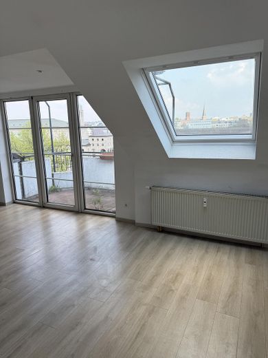 Stilvolle Maisonette mit Flair – direkt am Schloss Broich – Wohnzimmer