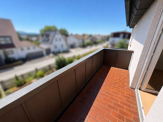 Salach/ab sofort: 3-ZKB-Whg. im 1. OG in 3FH, ruhig, zentral, gepflegt, Garten, Garage – Balkon südlich