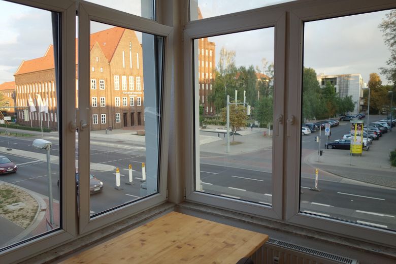 Zimmer für Studenten nahe TU Braunschweig; ca. 25m²; eigenes Bad – Zimmer