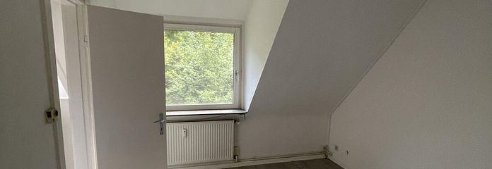 Світла 1-кімнатна квартира серед зелені в Ріссені