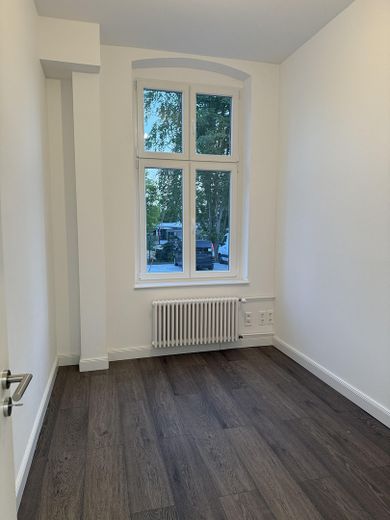 Commercial space for medical practice, practice, cosmetics, massage, office or law firm in RUDOW, 160 m2 for rent – Büro