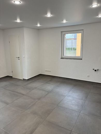 Kernsaniert & Bezugsfertig: Helle 3-Zimmer-Wohnung provisionsfrei abzugeben – Foto 1