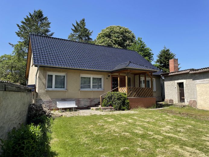 Haus mit Baugrundstück in Top Ortslage – Foto 2