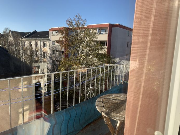 Helle Maisonettewohnung in Frankfurt am Main – Bornheim – erster Balkon