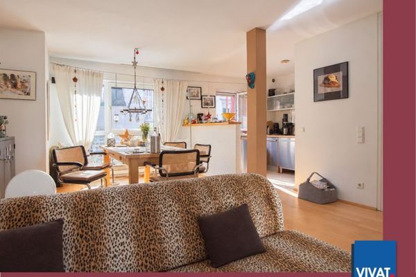 Sehr komfortable City-Wohnung in gesuchter Lage mit Balkon, Loggia, EBK & optionalem TG-Stellplatz.