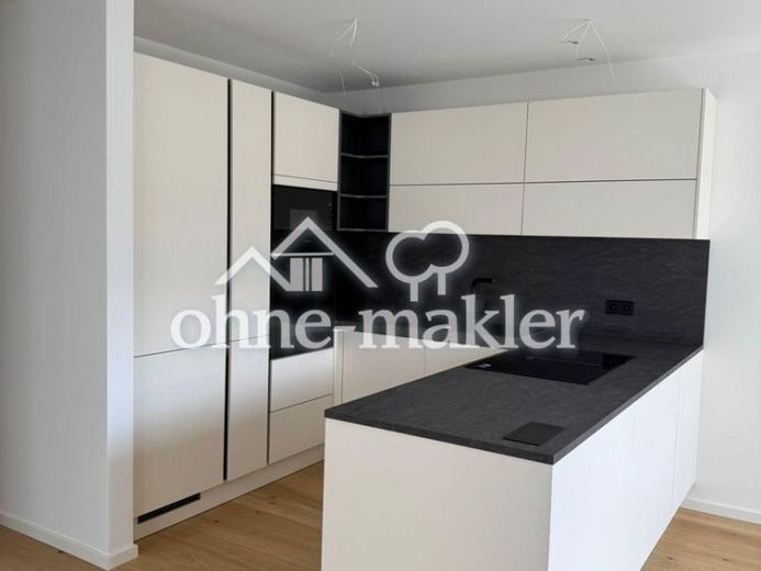 Stilvolle, neuwertige 3,5-Raum-Wohnung mit geh. Innenausstattung mit Balkon und EBK in Neckarsulm – Foto 1