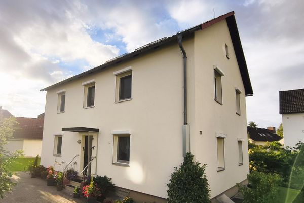 Freistehendes Zweifamilienhaus in Rumpenheim 7,5 Zimmer, 3 Bäder, gr. Garten, Garage, Ausbau möglich
