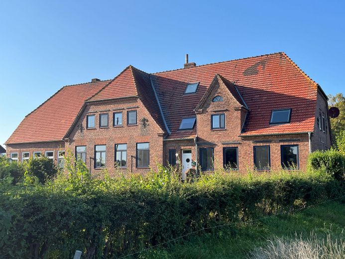 Blick vorne, von der Straße
