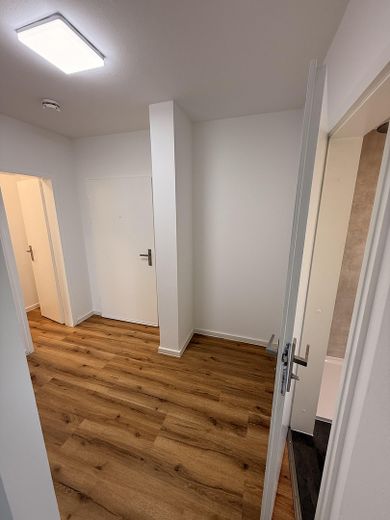 Erstbezug nach Renovierung – Moderne 3-Zimmer-Wohnung mit Balkon und traumhaftem Ausblick Saarlouis – फोटो 5