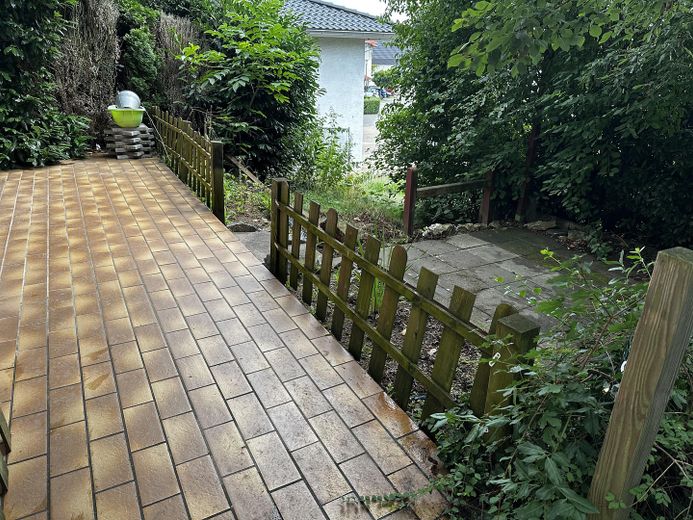 Balkon untere Wohnung