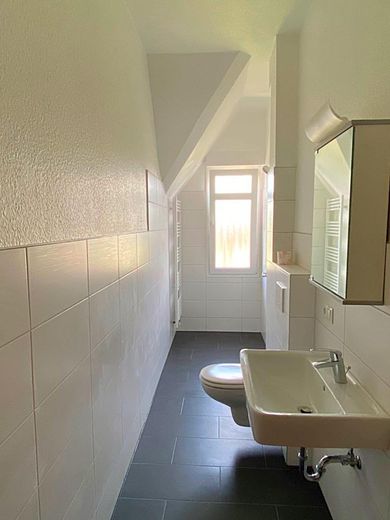 Courtagefrei: – Bad mit WC