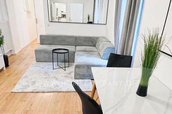 Modern möblierte 2-Zimmer-Wohnung mit Balkon in Obergiesing