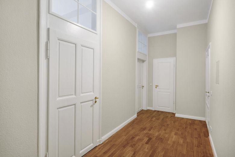 Elegante Altbauwohnung im Waldstraßenviertel - Erstbezug nach Sanierung - Provisionsfrei – Flur