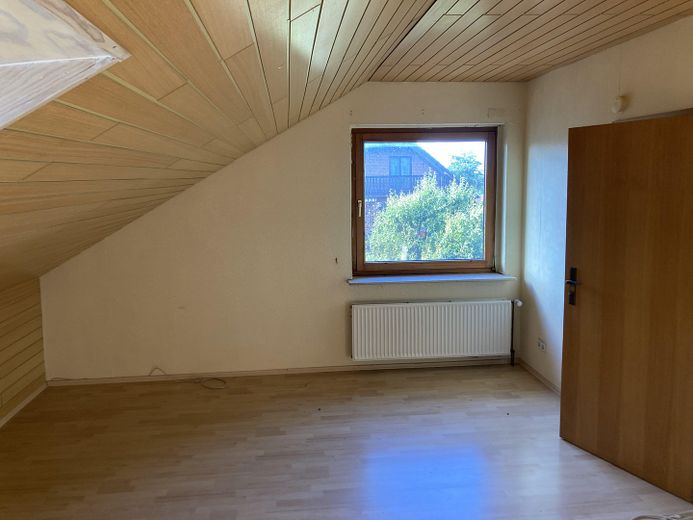 Familienfreundliches EFH mit großem Garten nahe Wolfsburg – Obergeschoss Zimmer-1