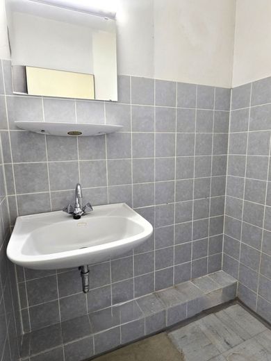 Hochheim Skyline:
3-Zimmer; 96 m²; überdachte Terrasse; toller Fernblick; seniorengeeignet! – Gäste-WC aktivierbar