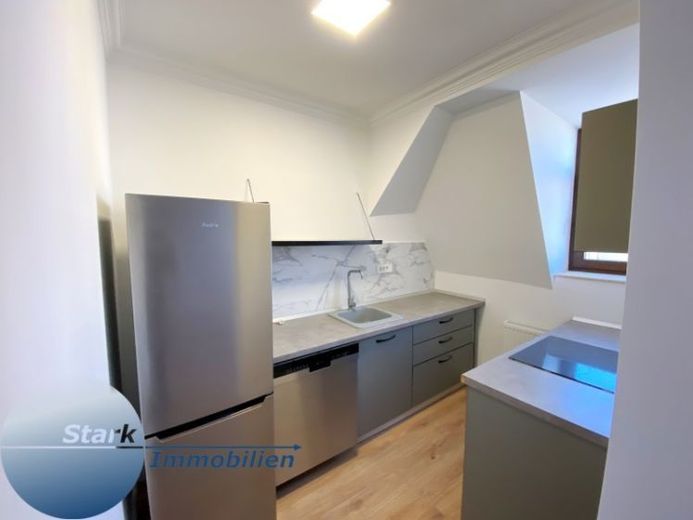 Stark! Schicke 2-Raum-Wohnung mit Einbauküche! – Foto 1