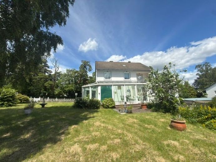Brasselsberg: Casa unifamiliar exclusiva con jardín de invierno y jardín tipo parque – Foto 1