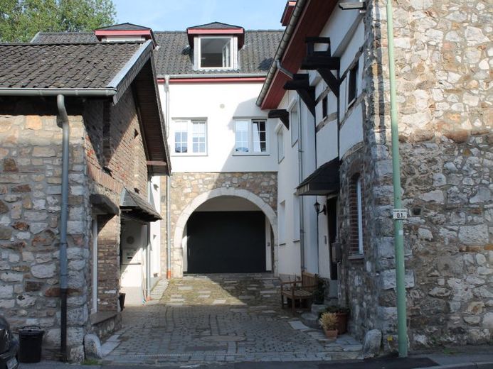 Stolberg-Büsbach – Historyczny klimat, solidna stopa zwrotu – Zdjęcie 1