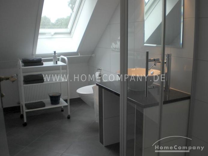 2 Zi.Whg., möbliert, 1. OG im 2 Familienhaus, 70 qm nach Din. – 8100e39d19631e25449f41f22a0e813aef2afdd6.jpg