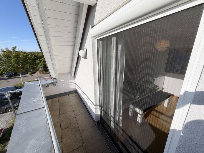 Maisonette mit Weitblick – 2 Balkone, Studio & Tiefgarage am ruhigen Ortsrand (provisionsfrei) – West-Balkon