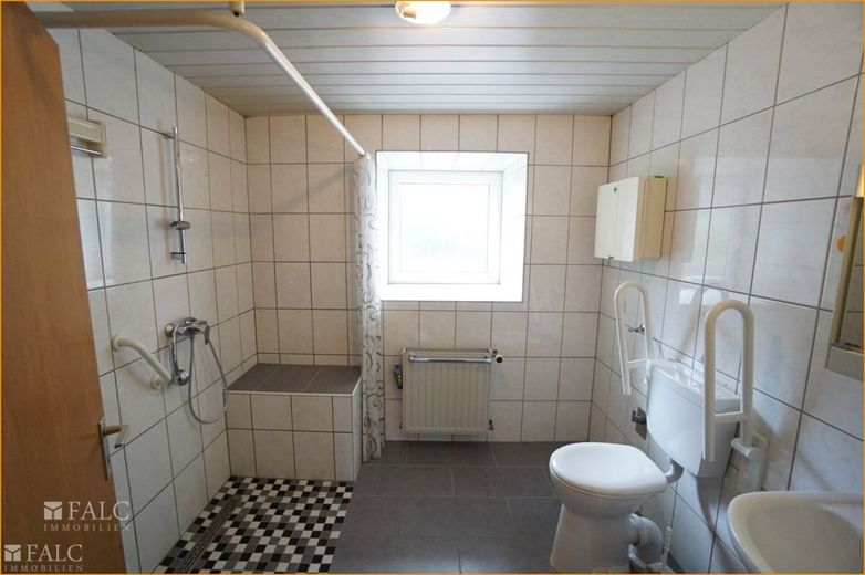 Badezimmer EG