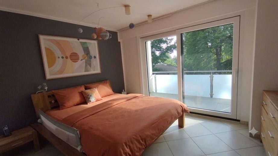 Exklusives Mehrfamilienhaus im westlichen Stadtteil von Lüdenscheid zu verkaufen – Elternschlafzimmer