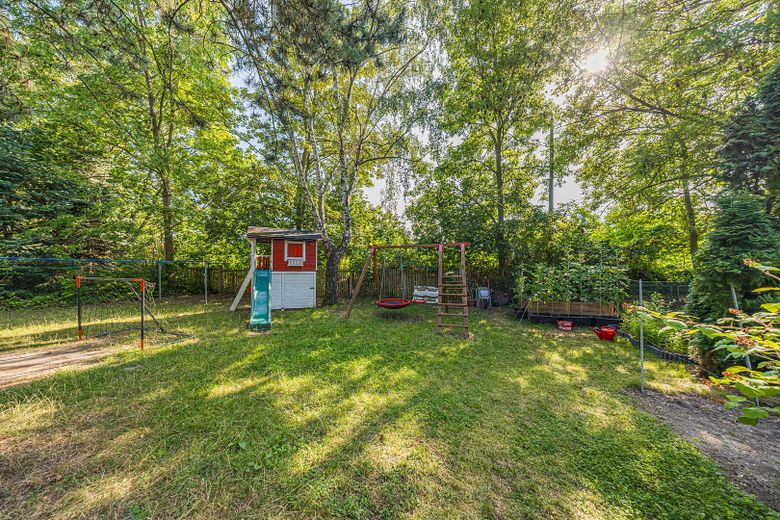 *Wohntraum: 2-R Altbau in Leipzig Stötteritz | Provisionsfrei | 4% Rendite + 4,25% AfA* – Garten
