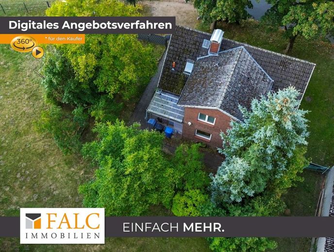 Vermietetes 2-Parteienhaus in schöner Lage – Luftbild Gebäude