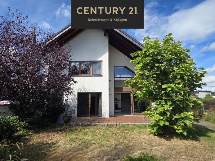 Hier schlägt das Herz höher: Freistehender Architekten-Traum wartet auf Sie! – Foto 1