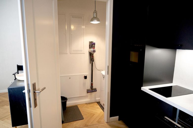 Designer Apartment zentral in Schöneberg Erstbezug – Wifi, Hoover, Laundry