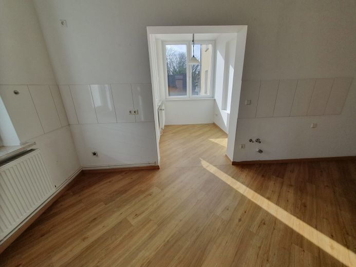 Lichtdurchflutete 3-Zimmer-Whg. in Bremerhaven-Lehe zu vermieten – Küchenzeile