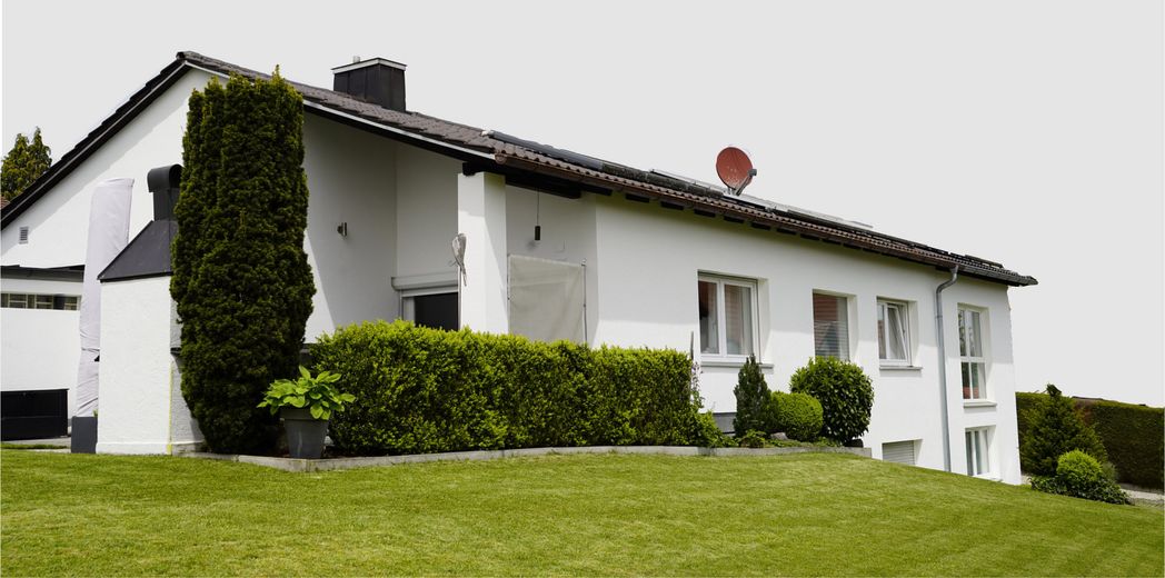 Wohnen, Arbeiten, Vermieten: Flexibles Raumwunder mit Anbau! – Ansicht SW-Ost