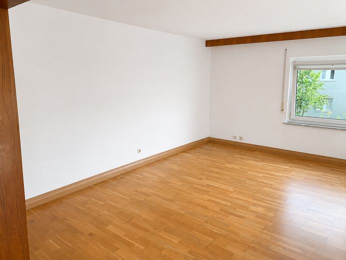 Ideal für Paare & Homeoffice-Genießer – Einziehen und wohlfühlen! – Wohnzimmer