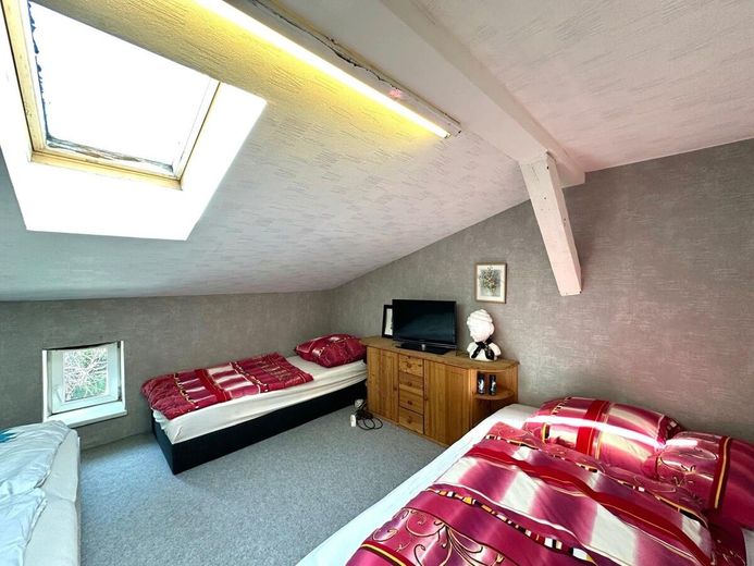 HORN IMMOBILIEN ++ gemütliches Zuhause in Wilsickow bei Pasewalk, ruhige Lage! – Gästezimmer