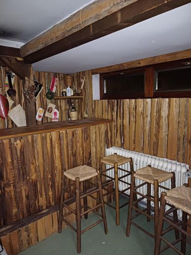 Guter Preis - 777m² Grund, Bungalow, Vollkeller, Garage in Bestlage Stadt Heusenstamm, ruhig gelegen – KG Bar im Mehrzweckraum