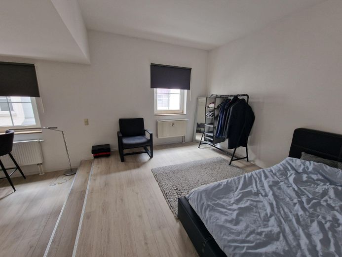 Großzügiges Apartment in Landau Isar – Wohnbereich