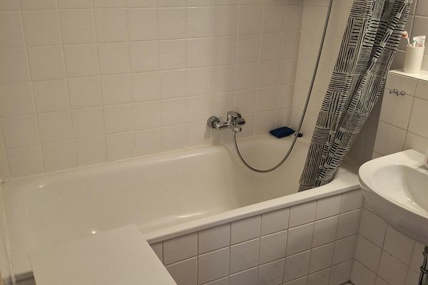 Rahat 3 odalı çatı katı dairesi (64 m²) – FH Niederrhein yakınında öğrenciler ve işe gidip gelenler için ideal