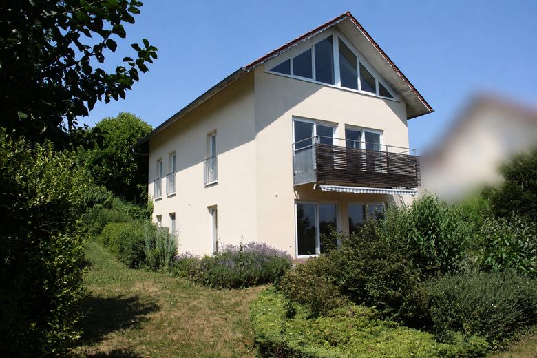 Wunderschönes Einfamilienhaus mit Potenzial: Ein Wohntraum für jeden - Keine Maklerprovision! – Aussenansicht Süd-Seite