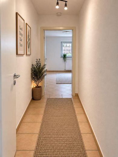 Modern apartment – fully furnished & ready to move in for 2 people – Flur