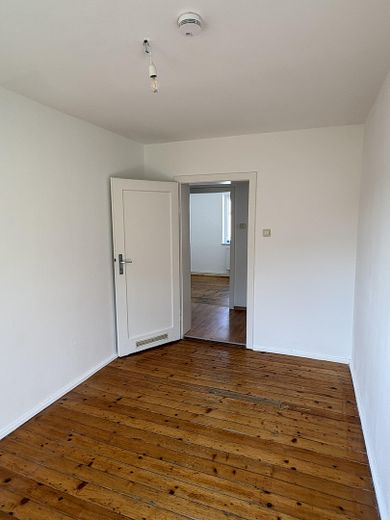 Abitare con stile nel cuore di Erlangen – affascinante appartamento d’epoca di 3 locali in una posizione privilegiata nel centro città – Arbeitszimmer_2