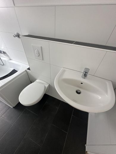 Schöne Sanierte 3-Zimmer Wohnung am Waldrand von Dellwig – Bad