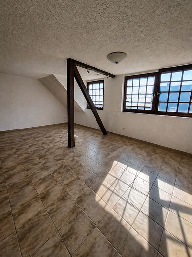 Jobcenter – جوب سنتر – Джобцентер – deine neue Wohnung ist fertig! – Offener Wohnbereich